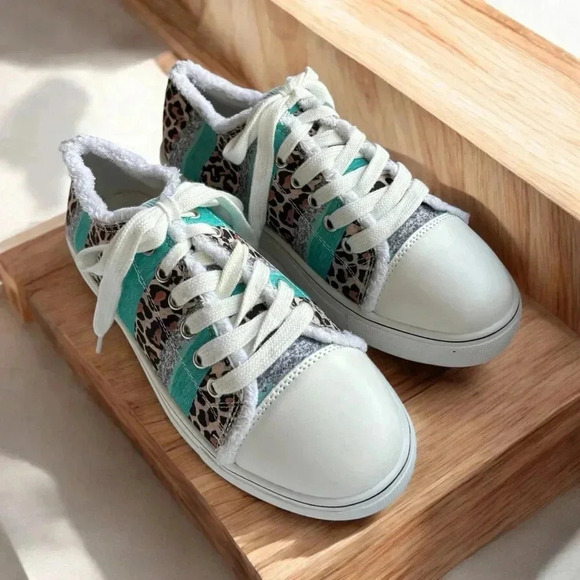 None Shoes - Women's Leopard Print/Teal NEW No Tags Canvas Shoes Casual Lace-Up Sneakers US 7